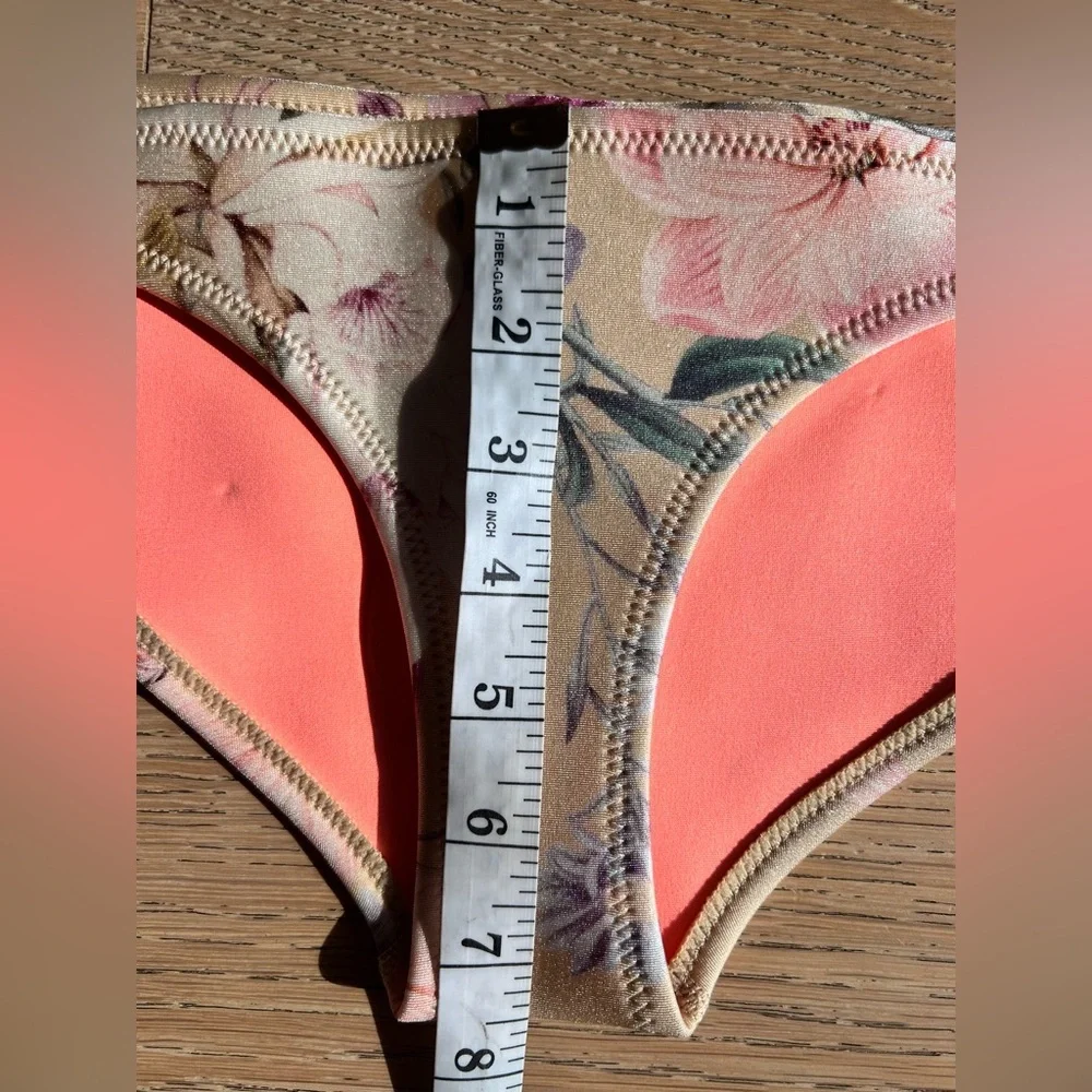 NWT: Triangl swimwear neoprene tan beige floral bikini bottom size small